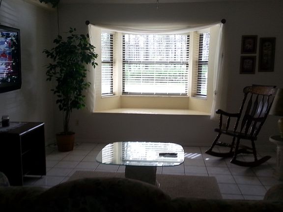 5th image of 120 Wells Ave