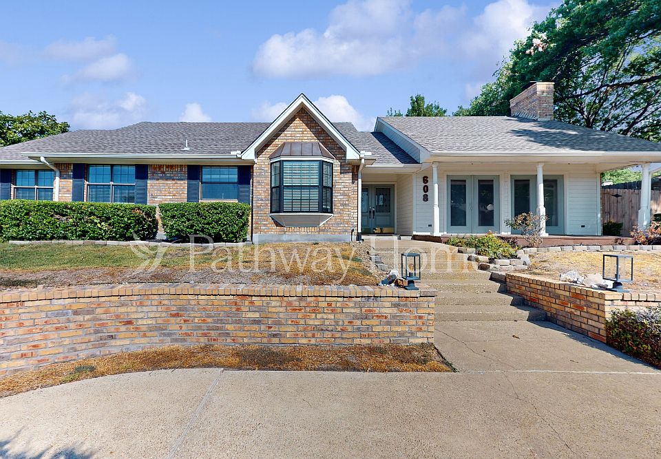 1st image of 608 Westway Dr