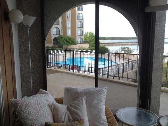 3rd image of 103 W Dixon Ave APT 108