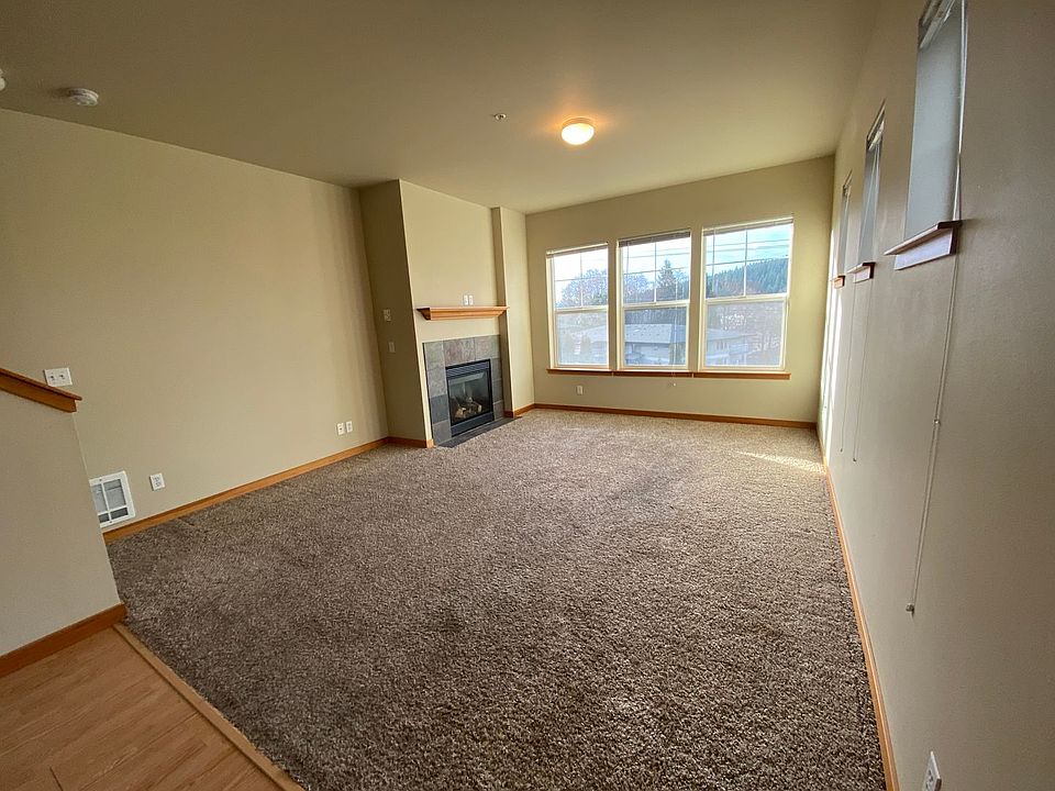1st image of 224 S Ashley St APT 201