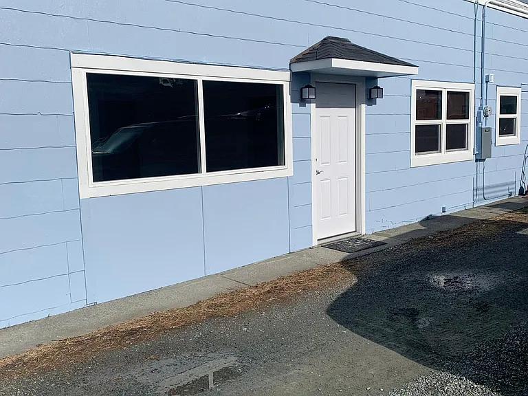 2308 Commercial Ave — Photo 15