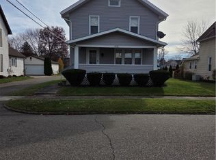 412 E 5th St, Dover, OH