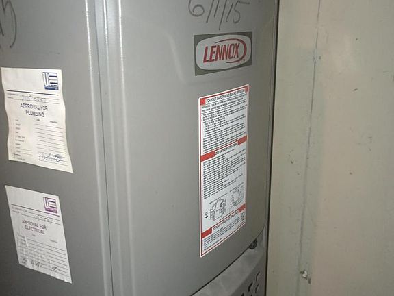 5th image of 81 Executive Ln