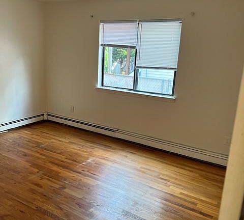 4th image of 28 Corona Ave #1