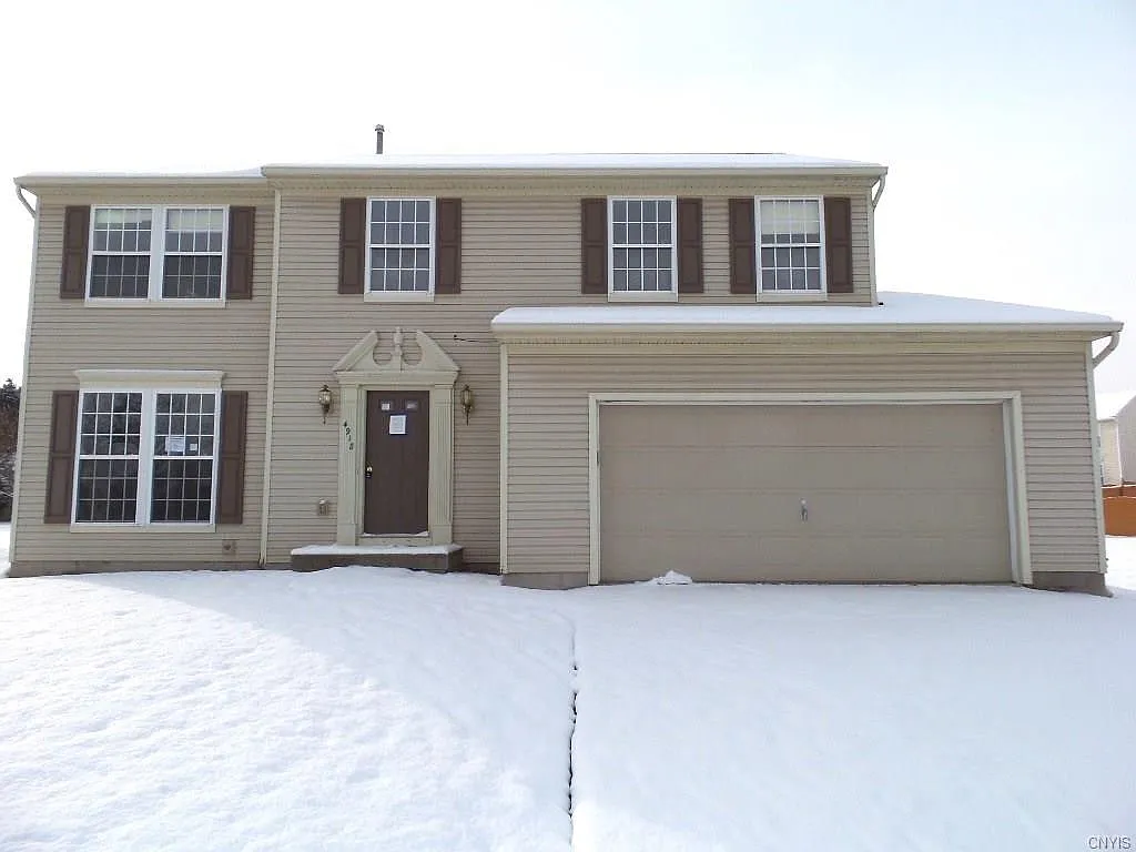 4918 Ernest Way photo 1