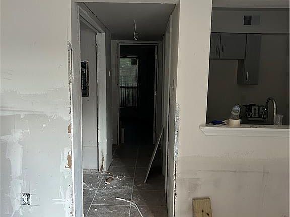 3rd image of 2111 Westbend Pkwy APT 229