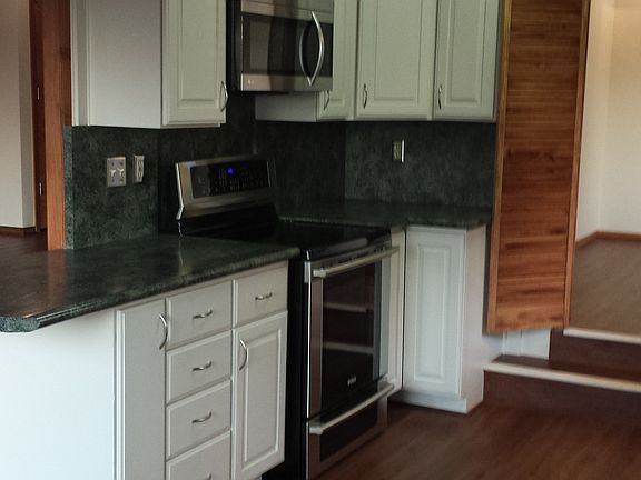 2nd image of 19326 Grandview Ct