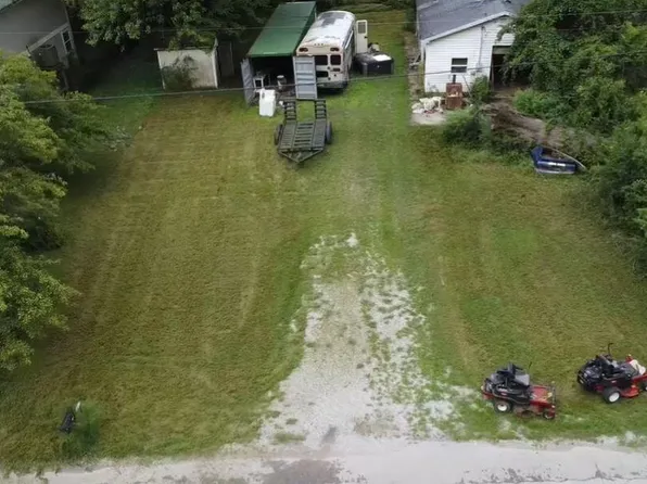 315 Lower Clifton Rd, Versailles, KY 40383