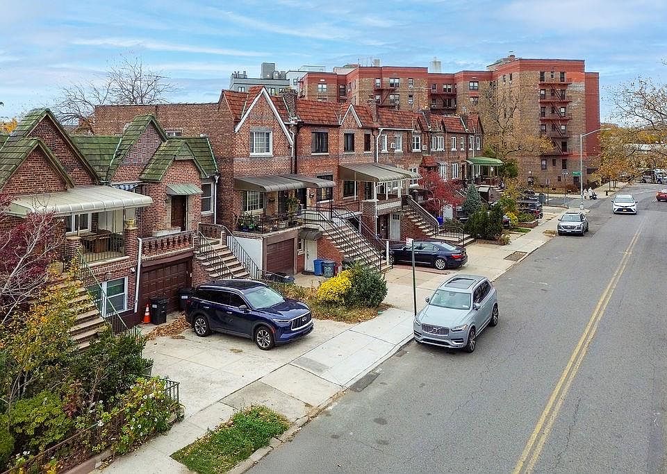 38 Corbin Pl, Brooklyn, NY 11235 | MLS #497348 | Zillow