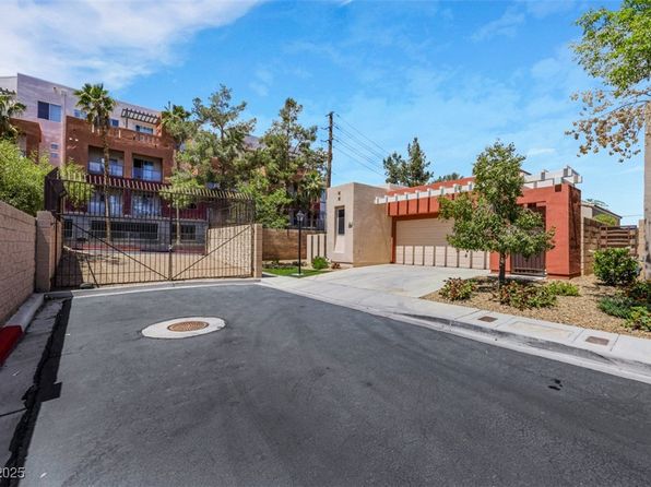 100 Woolman Rink Ave, Las Vegas, NV 89123