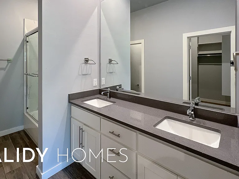 412 Remington Ave — Photo 20