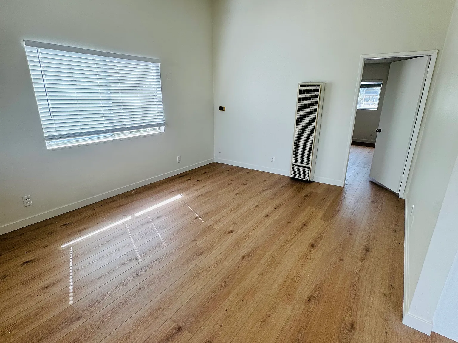1 bed, 850 sqft, $1,850 — Photo 4