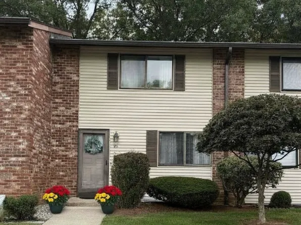 96 Coronado Drive #96, Newington, CT 06111