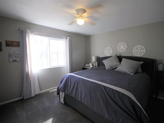 4th image of 271 Dolores Dr