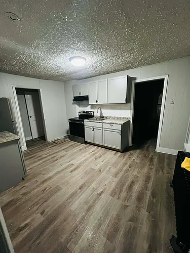 137 Scranton St #2 Photo 1
