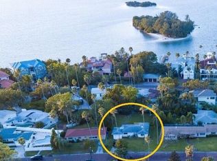 1790 Santa Barbara Dr, Dunedin, FL 34698