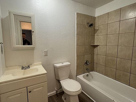 4th image of 3208 Littlejohn Ave #B
