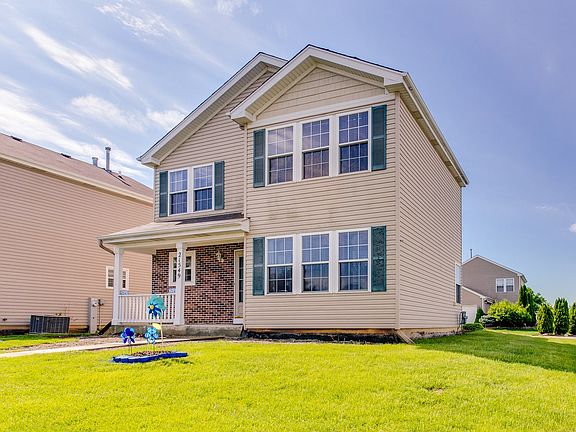 2nd image of 21549 Vesper St