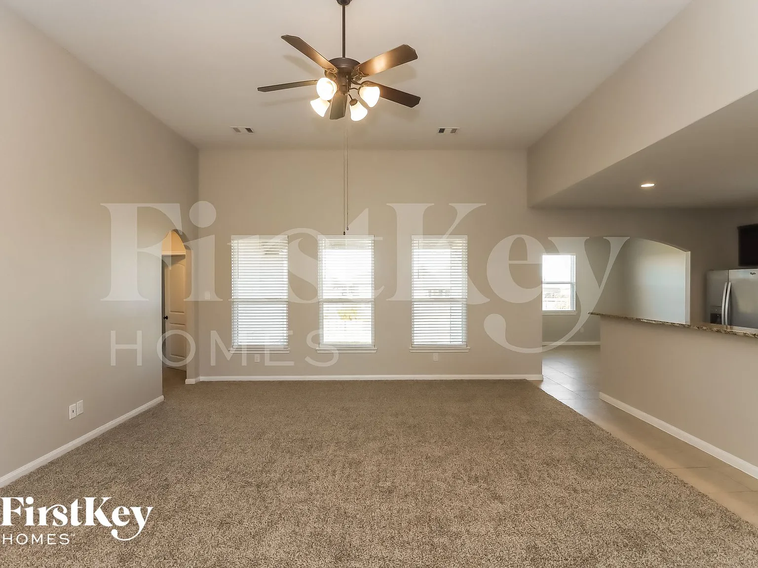 4 bed, 2.0 bath, 2158 sqft, $2,860 — Photo 3