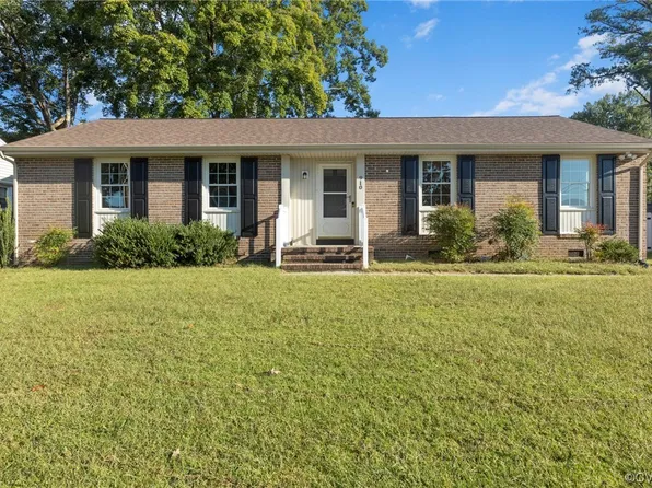 910 Dogwood Dr, Colonial Heights, VA 23834