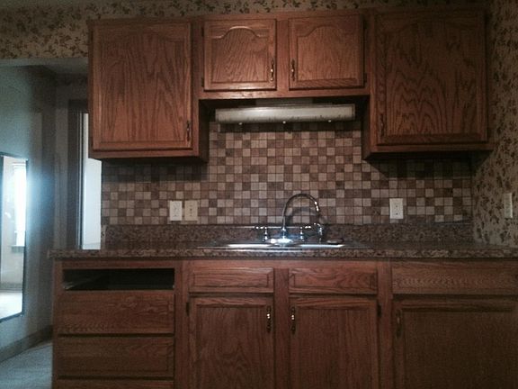 4th image of 1118 Chester St