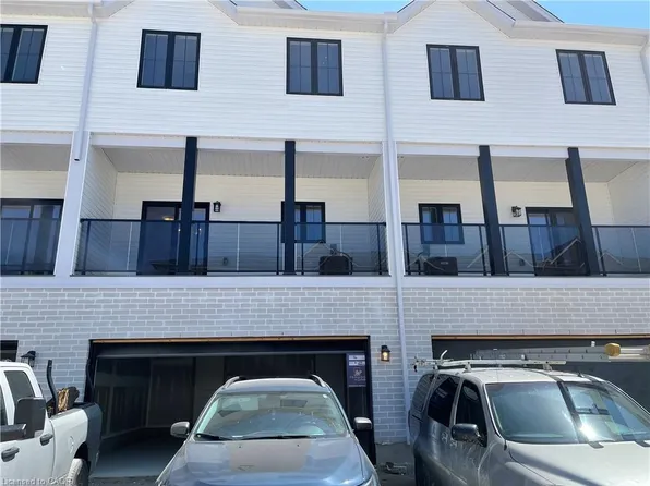1781 Henrica Ave #8, London, ON N6G 0Y2