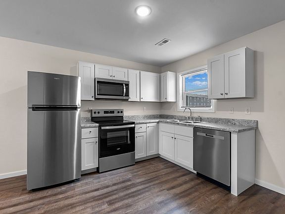 3rd image of 225 Iylas Ln #202