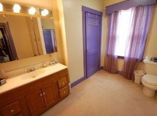 127 Hochberg Rd, Pittsburgh, PA 15235