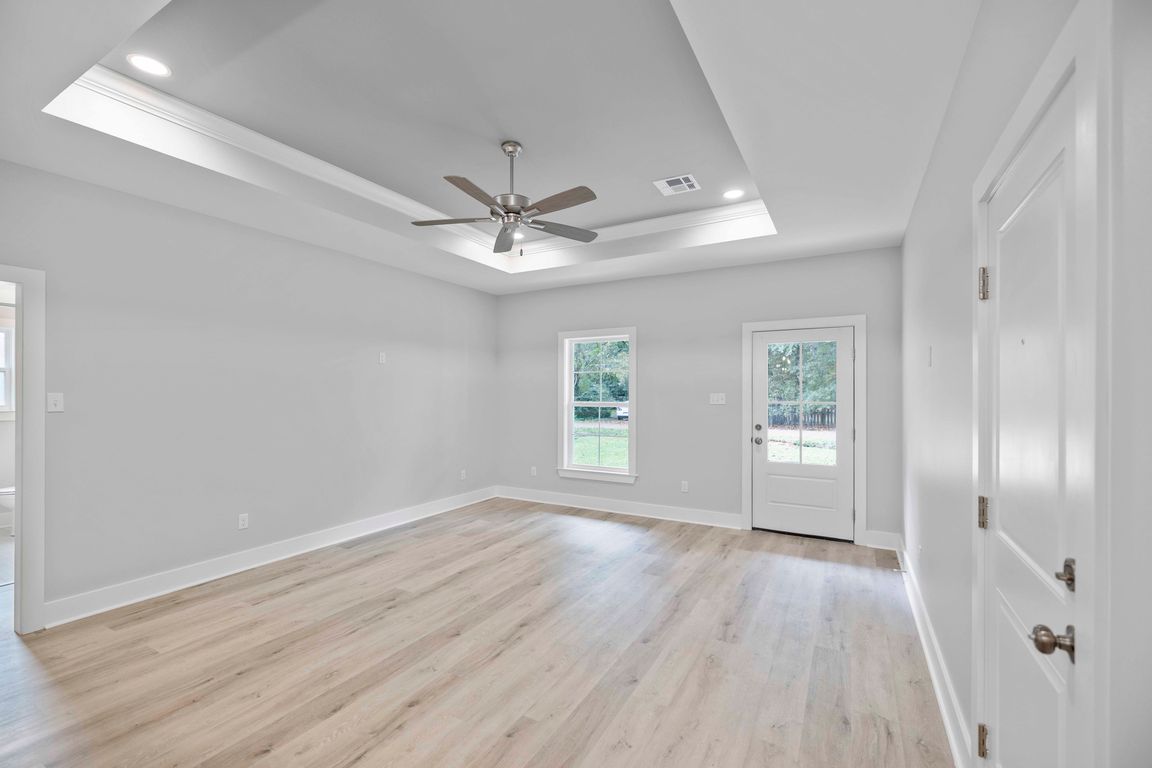 next background image