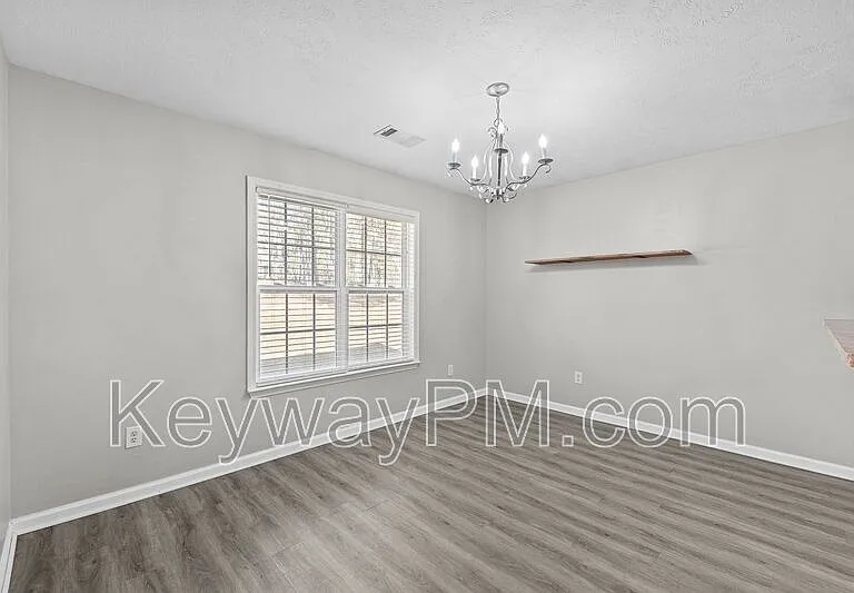 122 Oakwood Dr — Photo 8