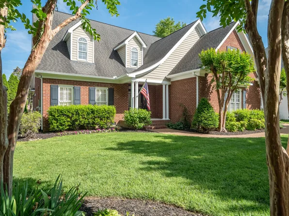 668 Springlake Dr, Franklin, TN 37064