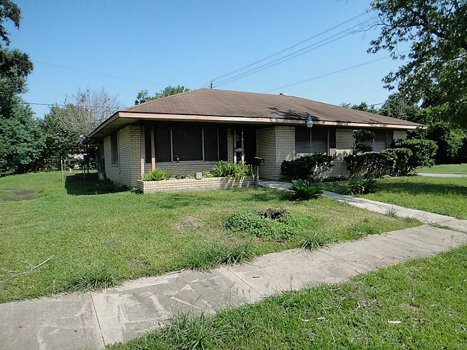 1st image of 1009 Gary Ave
