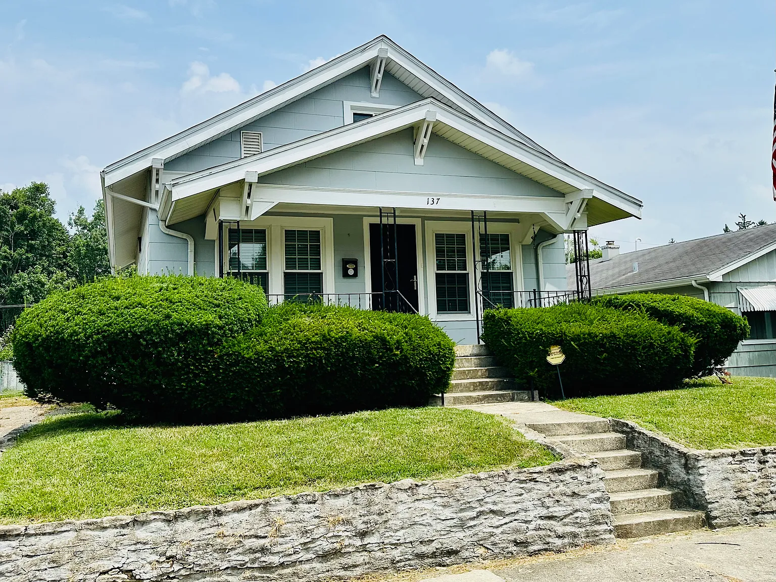 2 bed, $1,000 — Photo 1