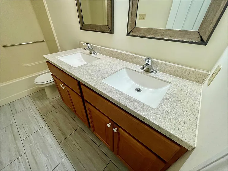 1316 S Fountain St #1 — Photo 25