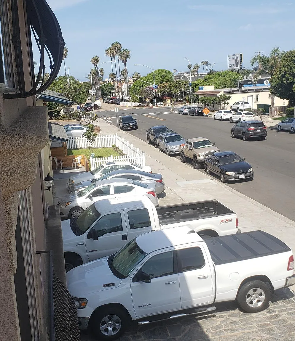 1049 Felspar St — Photo 2