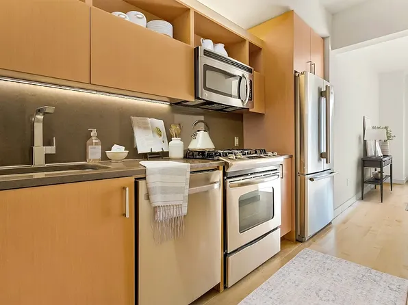 8 Spruce St, New York, NY