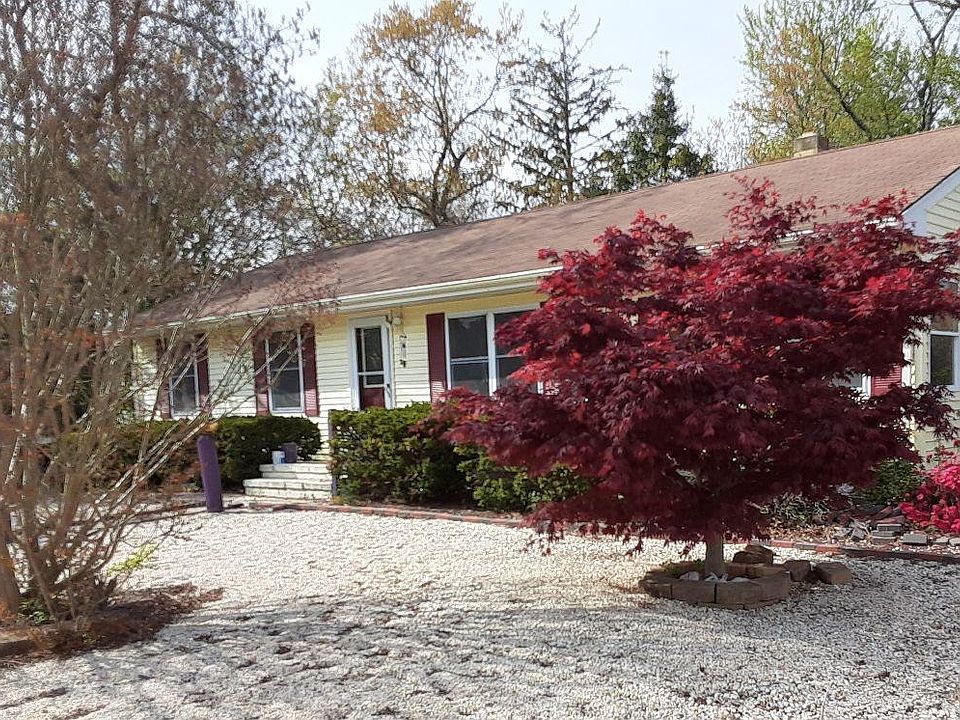 1st image of 55 Clearwater Dr