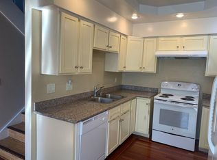 1140 Hartford Pl, Fairfield, CA 94534