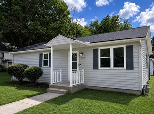 228 S Main St, Liberty, MO 64068