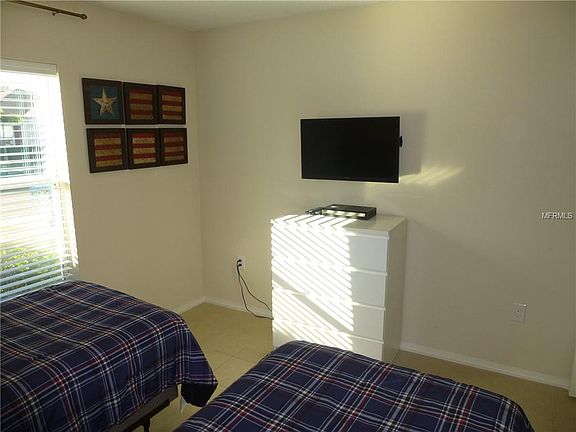 5th image of 4741 Blue Diamond St