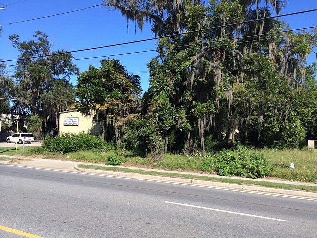 2nd image of 1340 Hill Ave W