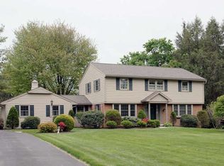 1956 Pine Dr, Lancaster, PA