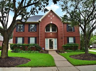 17315 Marigold Dr, Sugar Land, TX 77479