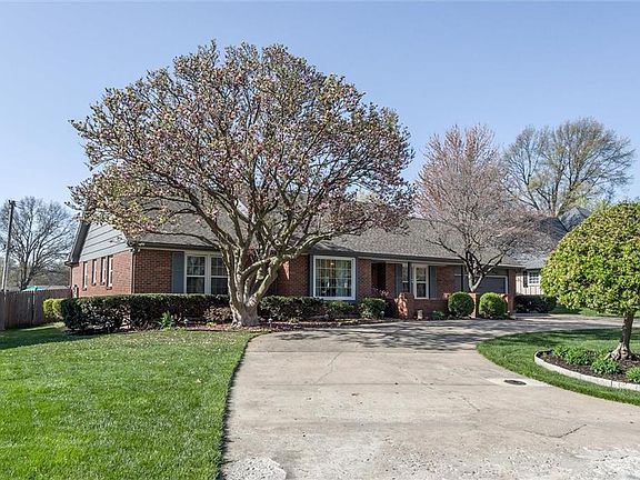 2nd image of 6681 Woodson Dr