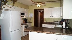 3rd image of 3330 Jewel Dr