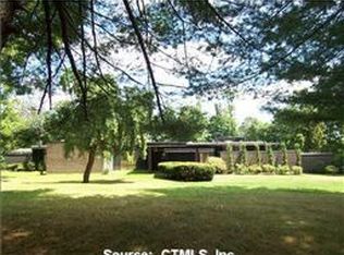 58 High Ridge Rd, West Hartford, CT 06117