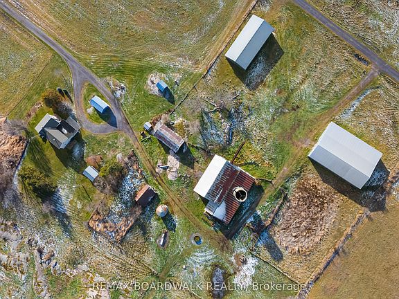 2nd image of 202 Marble Rock Rd
