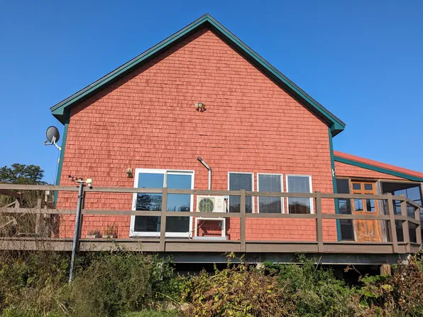 26 Fisher Road, Winterport, ME 04496