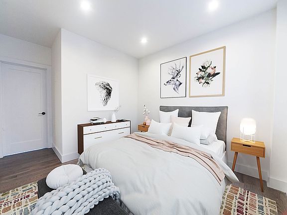 5th image of 152 Thompson St APT 3A