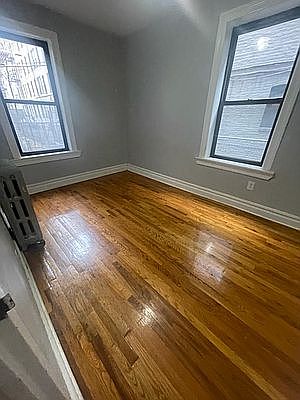3rd image of 690 Rogers Ave APT 1A